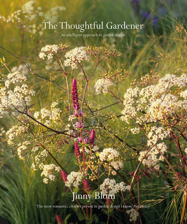 Бумажная книга «The Thoughtful Gardener. An Intelligent Approach to Garden Design», автор Джинни Блом - фото №1