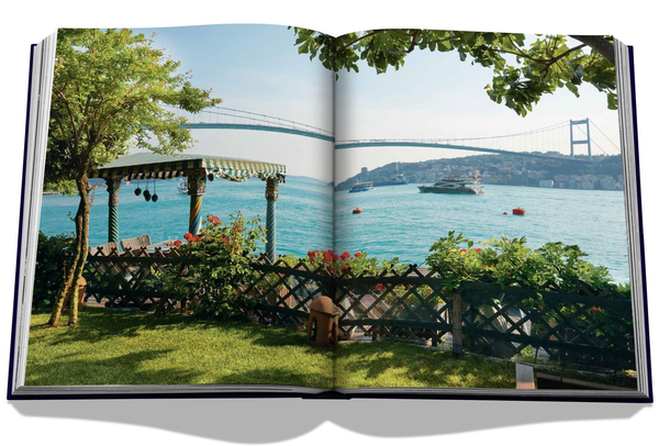 Паперова книга «Bosphorus Private», автор Невбахар Коц - фото №1