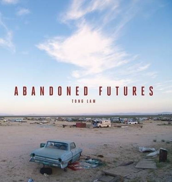 Бумажная книга «Abandoned Futures: A Journey to the Posthuman World» - фото №1