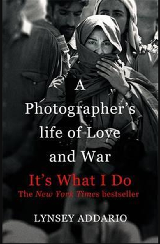 Бумажная книга «It's What I Do : A Photographer's Life of Love and War» - фото №1