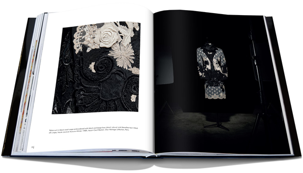 Паперова книга «Dior by Gianfranco Ferre», авторів Александер Ф'юрі, Лазіз Амані - фото №1