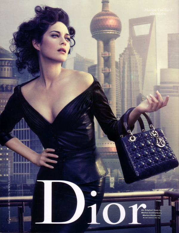 Бумажная книга «Dior (комплект из 3 книг)», авторов Каролин Бонгран, Жером Ганновер - фото №1