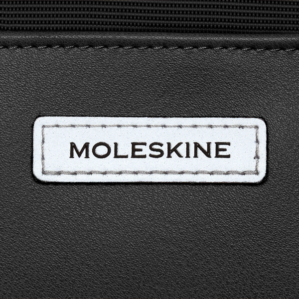 «Сумка Moleskine Metro Weekender Чорна (ET82MTWTOBK)», бренду Moleskine - фото №1