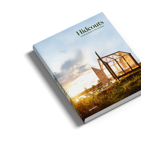 Бумажная книга «Hideouts. Grand Vacations in Tiny Getaways» - фото №1