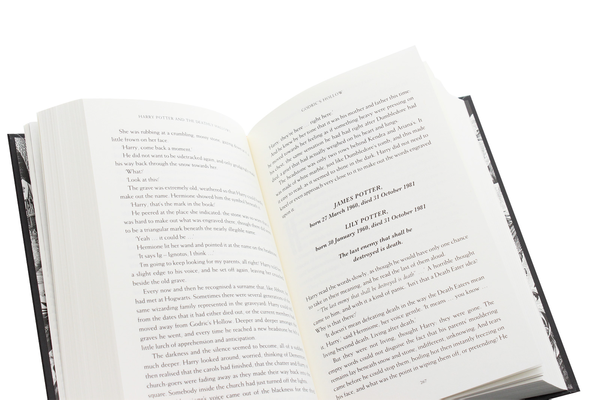 Бумажная книга «Harry Potter Adult Hardback Box Set», автор Джоан Роулинг - фото №1
