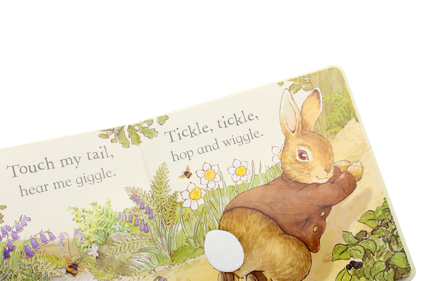 Паперова книга «Peter Rabbit. Tickle Tickle Peter!», автор Беатріс Поттер - фото №1