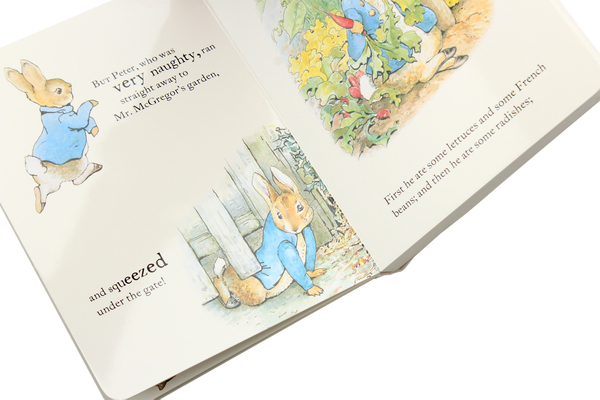 Бумажная книга «The Tale of Peter Rabbit», автор Беатрис Поттер - фото №1