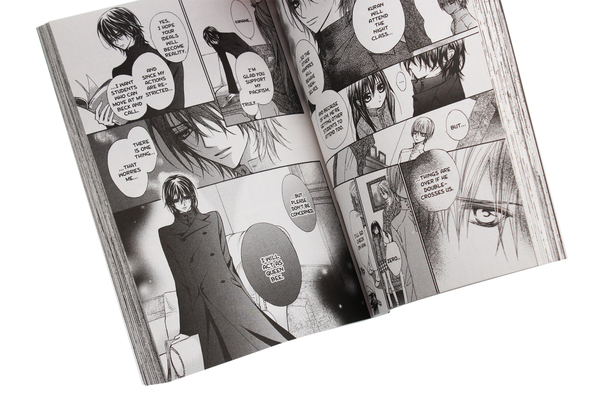 Паперова книга «Vampire Knight. Volume 3», автор Мацурі Хіно - фото №1
