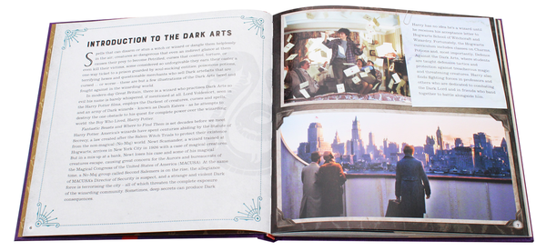 Паперова книга «J.K. Rowling's Wizarding World. The Dark Arts. A Movie Scrapbook», автор Брати Ворнер - фото №1