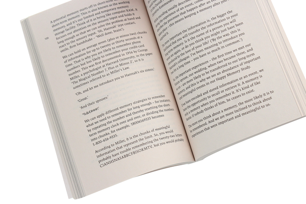 Паперова книга «Happy Moments. How to Create Experiences You'll Remember for a Lifetime», автор Мік Вікінг - фото №1