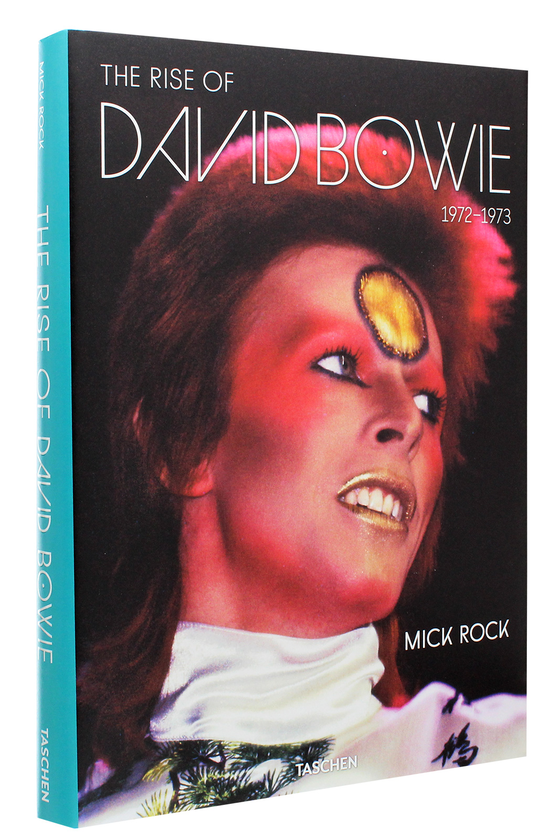 Бумажная книга «Mick Rock. The Rise of David Bowie. 1972–1973», авторов Майкл Брейсвелл, Мик Рок, Барни Хоскинс - фото №1