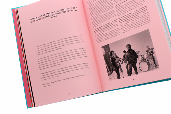 Книга «Mick Rock. The Rise of David Bowie. 1972–1973» – Майкл