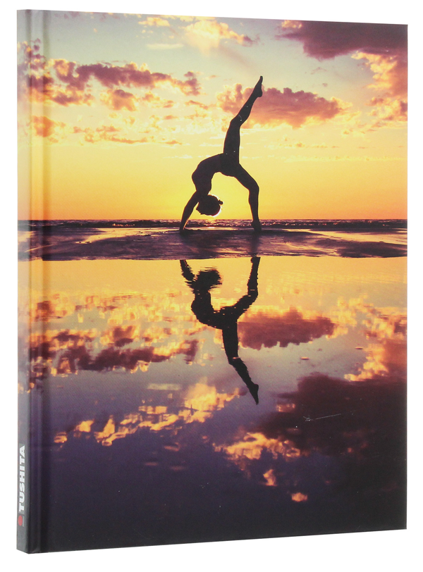 Бумажная книга «Yoga Beach» - фото №1