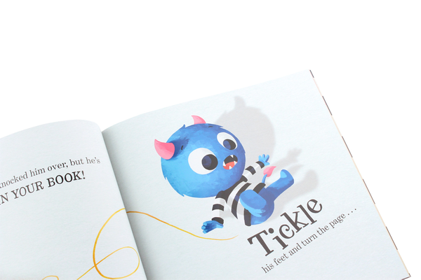 Бумажная книга «There’s a Monster in Your Book», автор Том Флетчер - фото №1