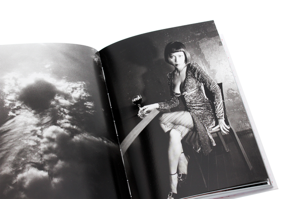 Бумажная книга «Araki. 40th Anniversary Edition», автор Нобуеси Араки - фото №1