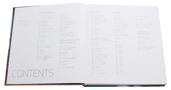 Бумажная книга «The World Atlas of Street Fashion», автор Каролина Кокс - фото №1