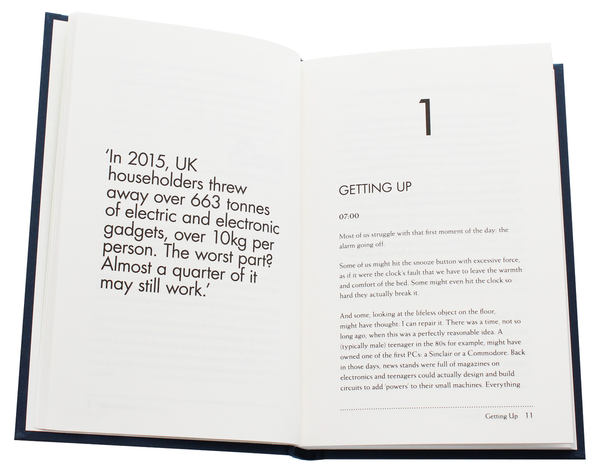 Бумажная книга «How to Live Plastic Free. A Day in the Life of a Plastic Detox », авторов Клэр Фишер, Лука Бонаккорси, Ричард Харрингтон - фото №1