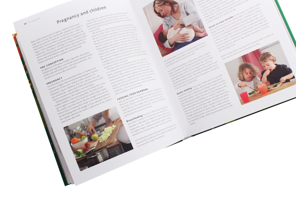 Бумажная книга «Vegan Cookbook. A Comprehensive Practical Reference To Vegan Food And Eating, With Advice On Ingredients, Nutrition And Over 140 Deliciously Healthy Recipes», авторов Тони Бишоп-Уэстон, Ивонн Бишоп-Уэстон - фото №1