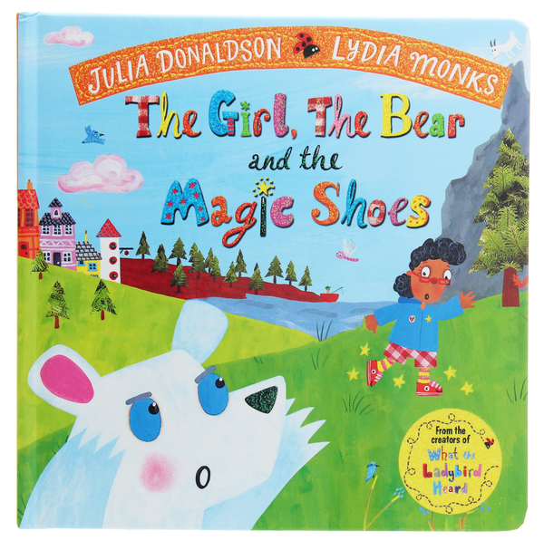 Бумажная книга «The Girl, the Bear and the Magic Shoes», автор Джулия Дональдсон - фото №1