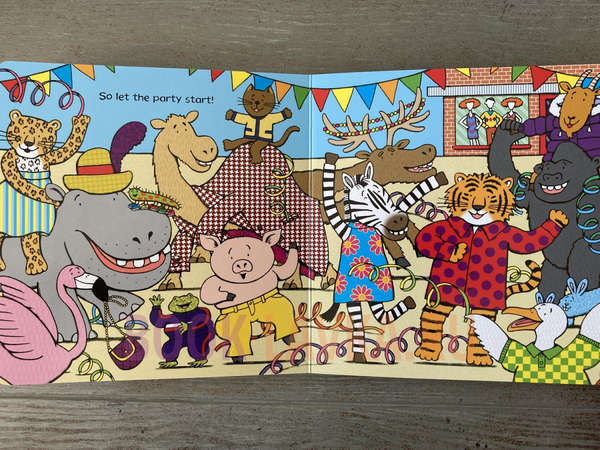 Бумажная книга «Hippo Has a Hat», автор Джулия Дональдсон - фото №1