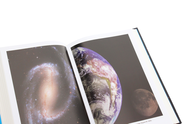 Бумажная книга «Блакитна цятка. Космічне майбутнє людства», автор Карл Саган - фото №1