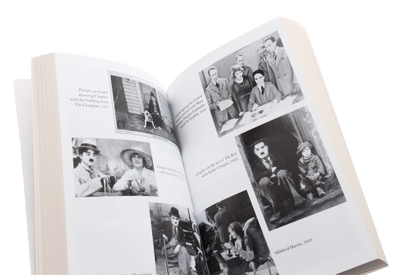 Бумажная книга «Charlie Chaplin», автор Питер Акройд - фото №1