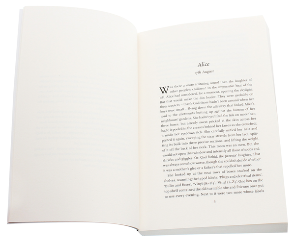Паперова книга «Keep Him Close», автор Емілі Кох - фото №1