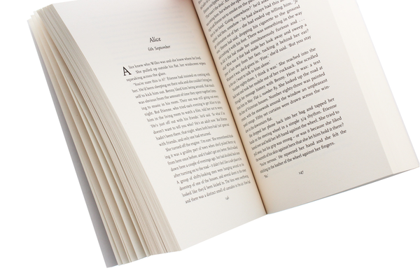 Паперова книга «Keep Him Close», автор Емілі Кох - фото №1
