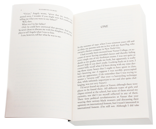 Бумажная книга «City of Girls», автор Элизабет Гилберт - фото №1