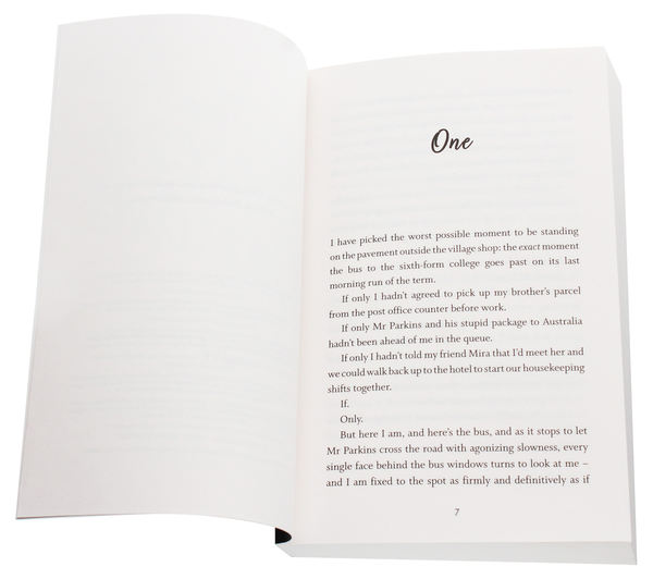 Бумажная книга «The Pieces of Ourselves», автор Мэгги Харкорт - фото №1