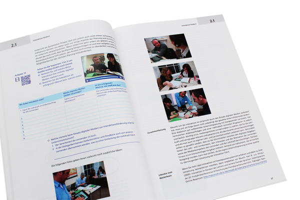 Бумажная книга «DLL 9. Unterrichten mit digitalen Medien (+ DVD-Rom)» - фото №1