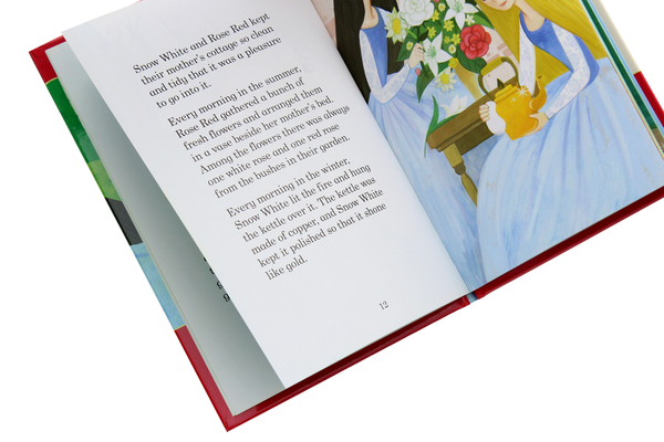 Бумажная книга «Ladybird Tales. Snow White and Rose Red» - фото №1
