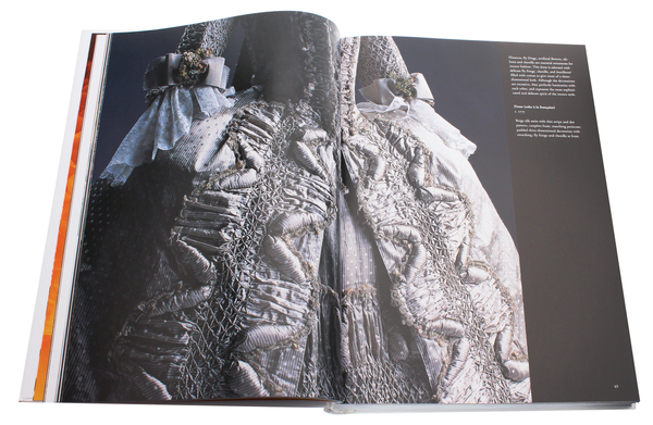 Бумажная книга «Fashion History. From the 18th to the 20th Century» - фото №1