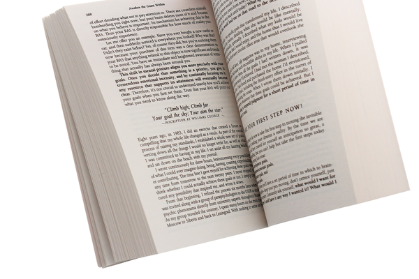 Бумажная книга «Awaken The Giant Within», автор Энтони Роббинс - фото №1