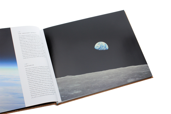 Бумажная книга «Earth and Space. Photographs from the Archives of NASA» - фото №1