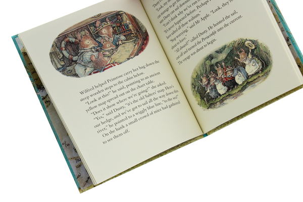 Паперова книга «Adventures in Brambly Hedge», автор Джилл Барклем - фото №1