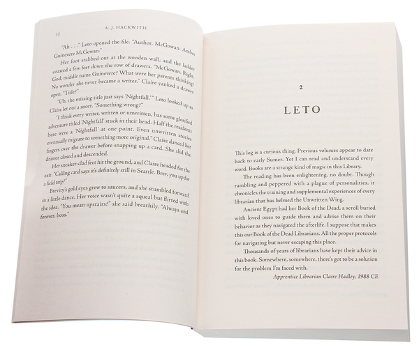 Паперова книга «The Library of the Unwritten», автор А. Дж. Хеквіз - фото №1
