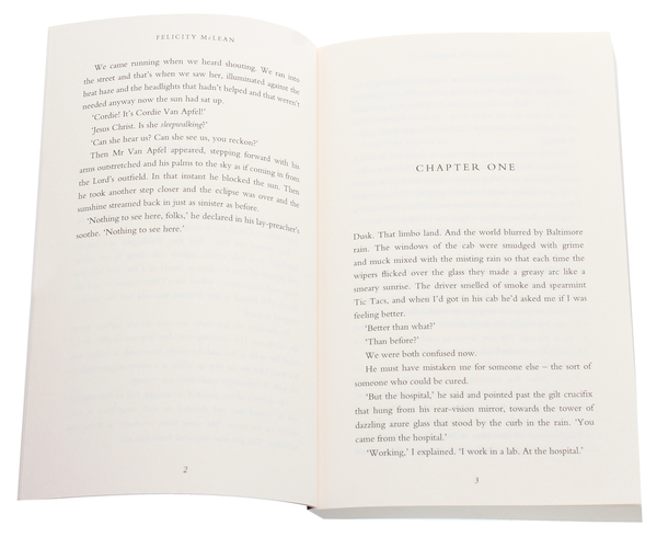 Бумажная книга «The Van Apfel Girls Are Gone», автор Фелисити Маклин - фото №1