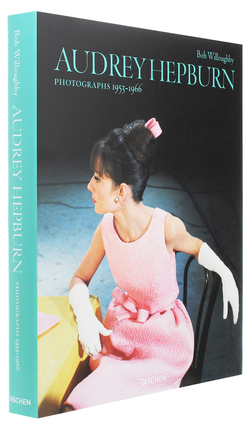 Паперова книга «Audrey Hepburn: Photographs 1953-1966», автор Боб Віллоубі - фото №1