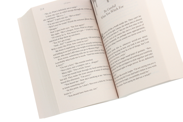 Паперова книга «Crave», автор Трейсі Вулф - фото №1