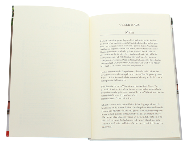 Паперова книга «Berlin, Meyerbeer 26», автор Таня Науз - фото №1