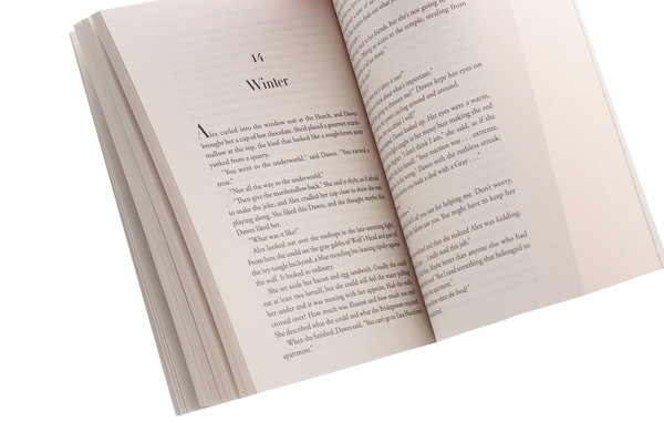Бумажная книга «Ninth House. Book 1», автор Ли Бардуго - фото №1