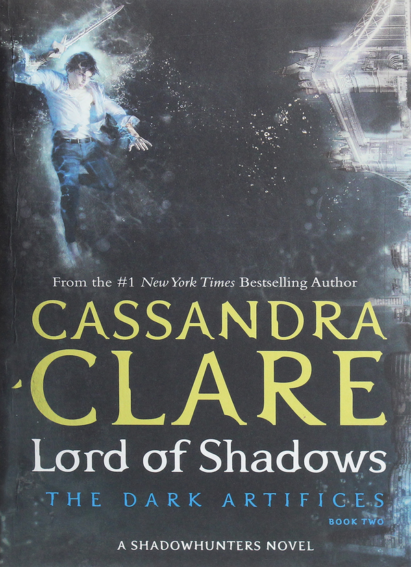 Бумажная книга «Lord of Shadows», автор Кассандра Клэр - фото №1