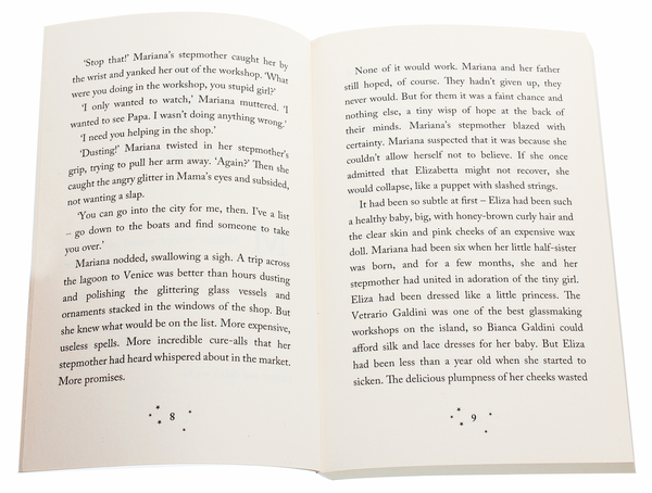 Бумажная книга «A Magical Venice story. The Girl of Glass. Book 4», автор Холли Вебб - фото №1