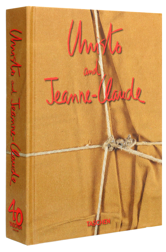 Паперова книга «Christo and Jeanne-Claude» - фото №1