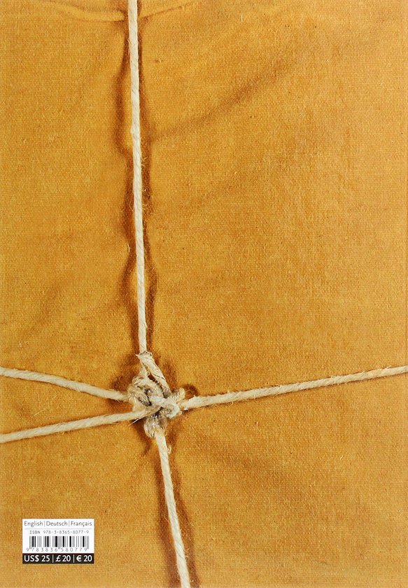 Паперова книга «Christo and Jeanne-Claude» - фото №1