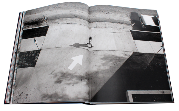 Бумажная книга «Dennis Hopper. Photographs 1961–1967» - фото №1