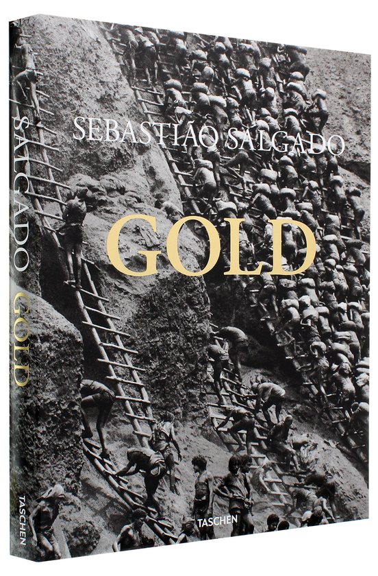 Бумажная книга «Sebastião Salgado. Gold», автор Леля Ваник Сальгадо - фото №1