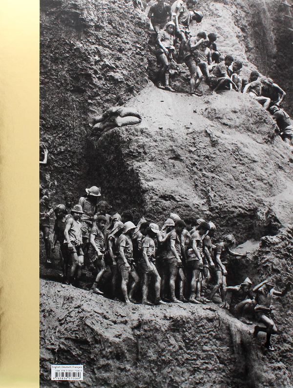 Бумажная книга «Sebastião Salgado. Gold», автор Леля Ваник Сальгадо - фото №1