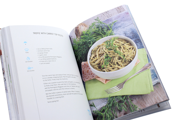 Бумажная книга «Zero Waste. 60 Recipes for a Waste-Free Kitchen», автор Чинция Тренчи - фото №1